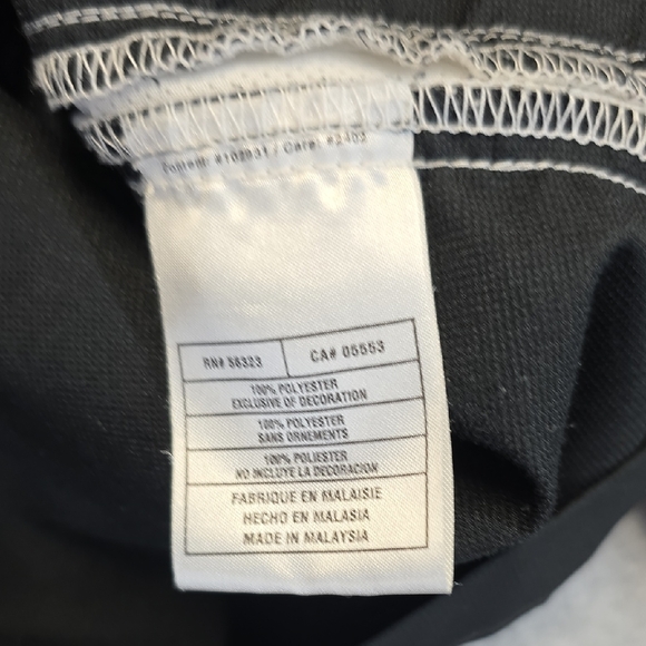 Nike Men's Black Windbreaker with White Accents - Picture 6 of 12